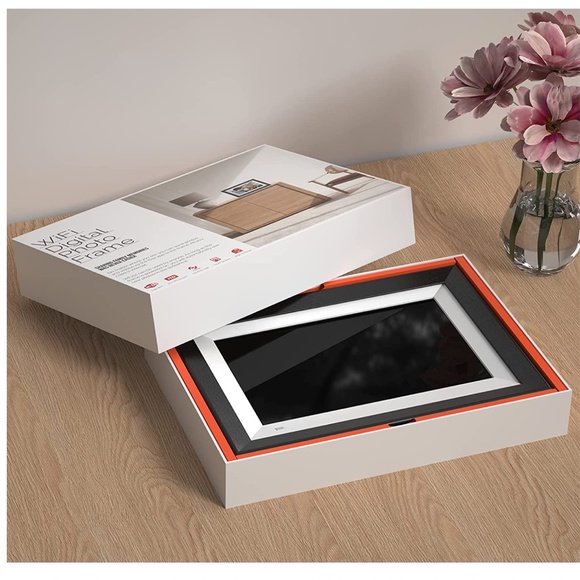 NEW 32GB 10.1 Inch Smart Cloud WiFi Digital Picture Frame - Picture 1 of 9